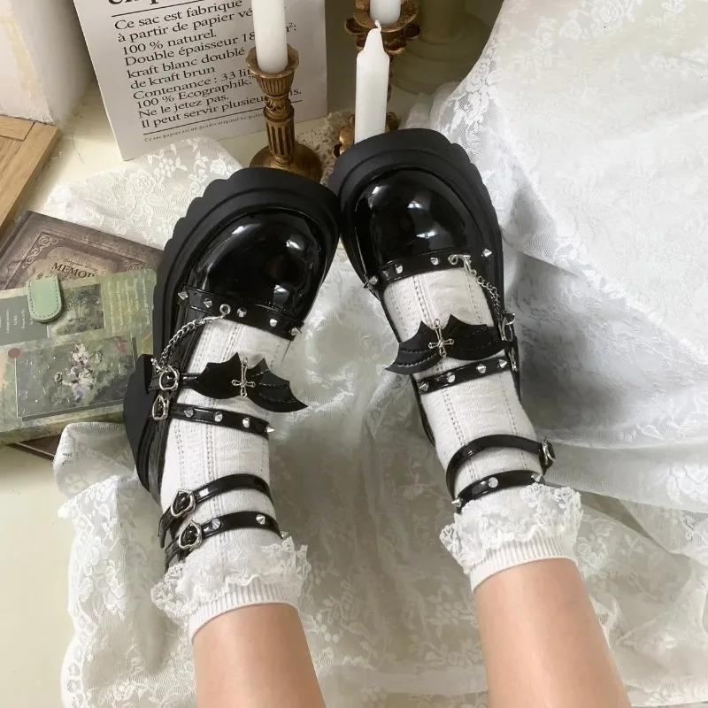 Lolita Shoes for Women Punk Platform Pumps Japanese Patent Leather Mary Jane Shoes Black Goth Footwear 241225