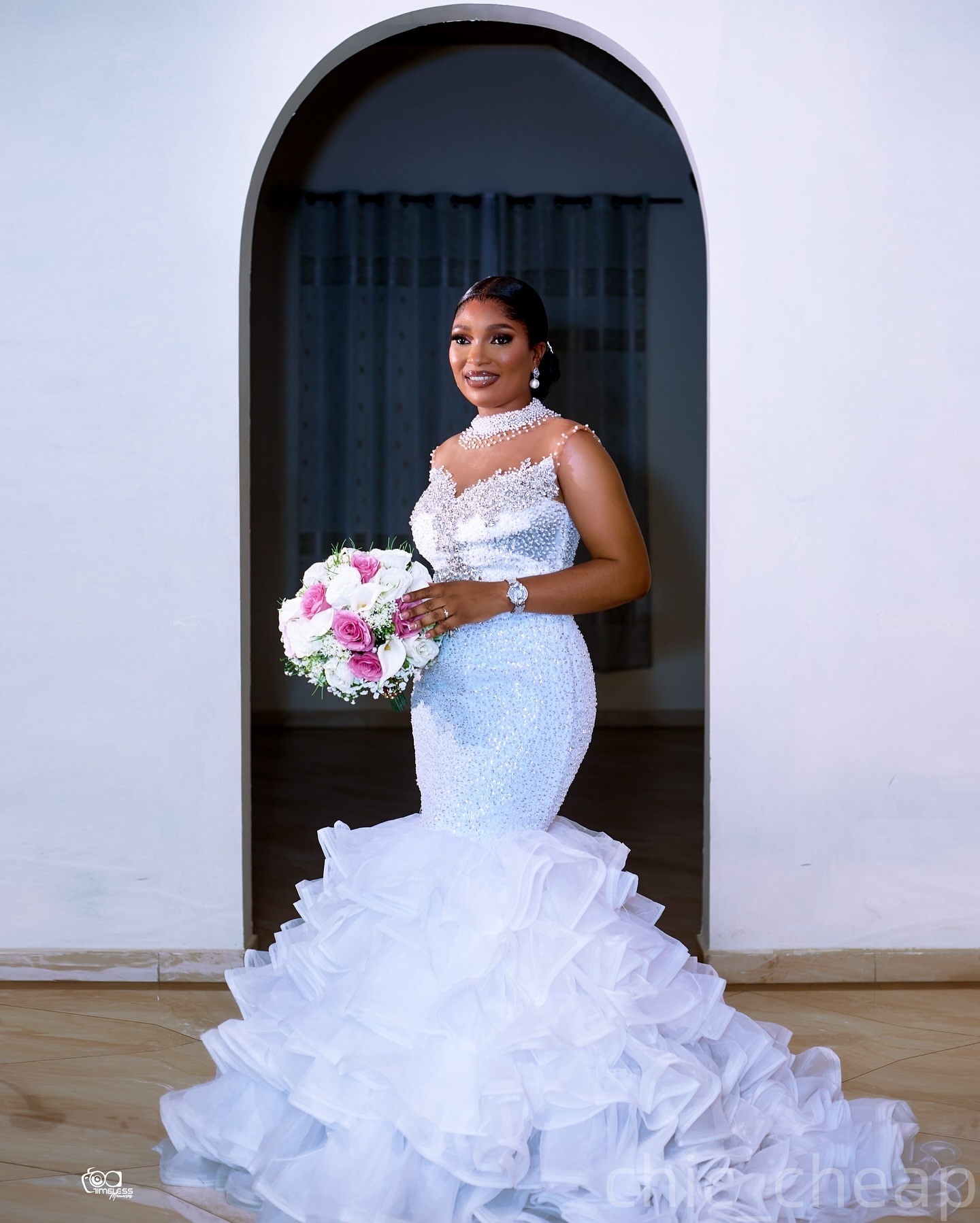 2025 Arabic Aso Ebi Plus Size White Wedding Dresses Crystals Beaded Sheer Neck Organza Tiers Bridal Gowns Dress ZJ0342