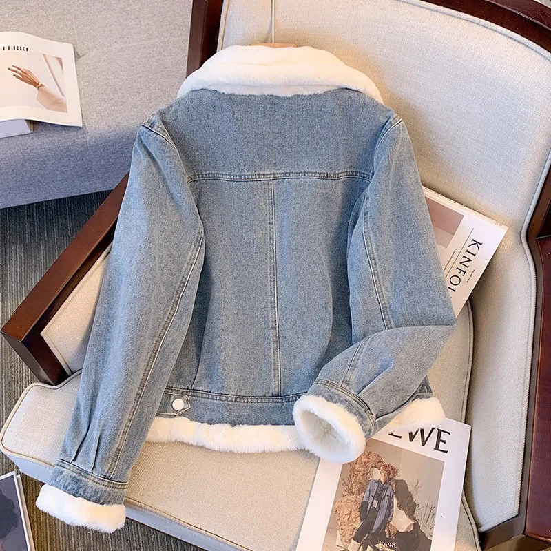 Thickened Lapel Denim Coat Windproof Outerwear Women Fashion Loose Jacket Coat Loose Outerwear Long Sleeved Wool Autumn Winter 241223