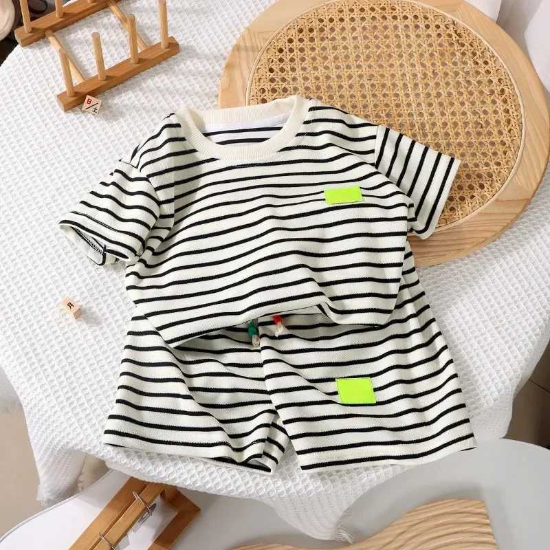 Clothing Sets Summer boys and girls clothing set childrens striped T-shirt and shorts 2-piece set childrens topY241225YYJF