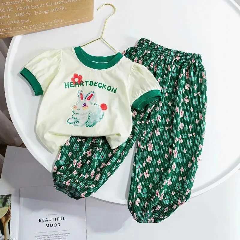 Clothing Sets Summer Baby Girls Clothes Set Cartoon Rabbit Printed T-shirts and Pants 2 Pieces Suit Children Fashion Flower Top Bottom OutfitsY241225H