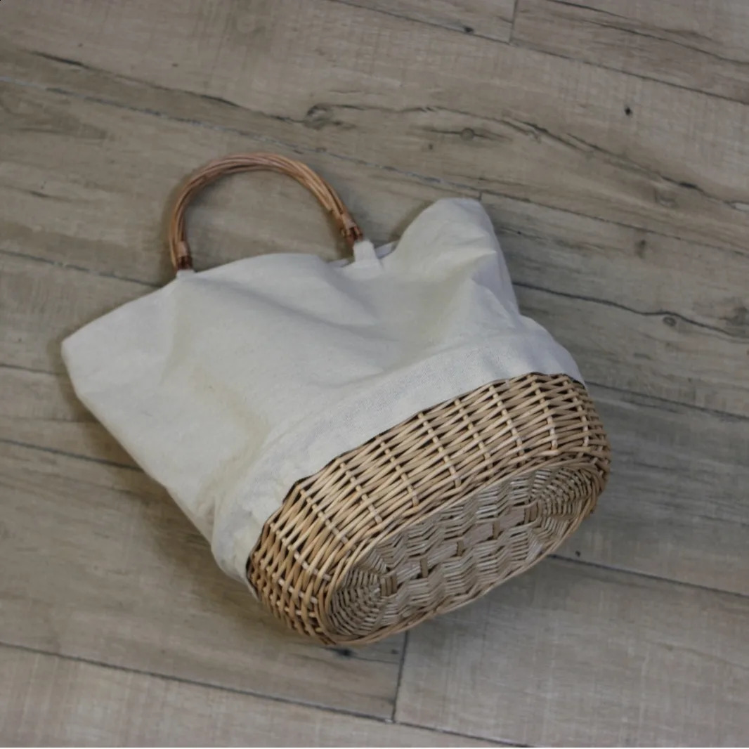 New Free Shipping Designer Bag Wicker Woven Basket En Patchwork Handbag Handmade Rattan Bag Bohemian Straw For Woman Travel Beach Bags Tote