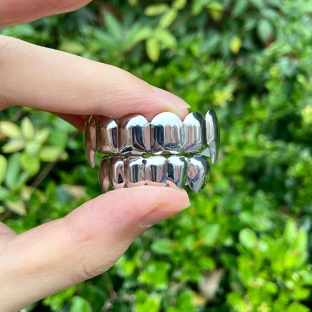 RACHELZ Gold Silver Color Fangs Teeth Grillz Hip Hop Tooth Cs Decor Fashion Dental Grills For Men Women Jewelry AccoriesXJ241225