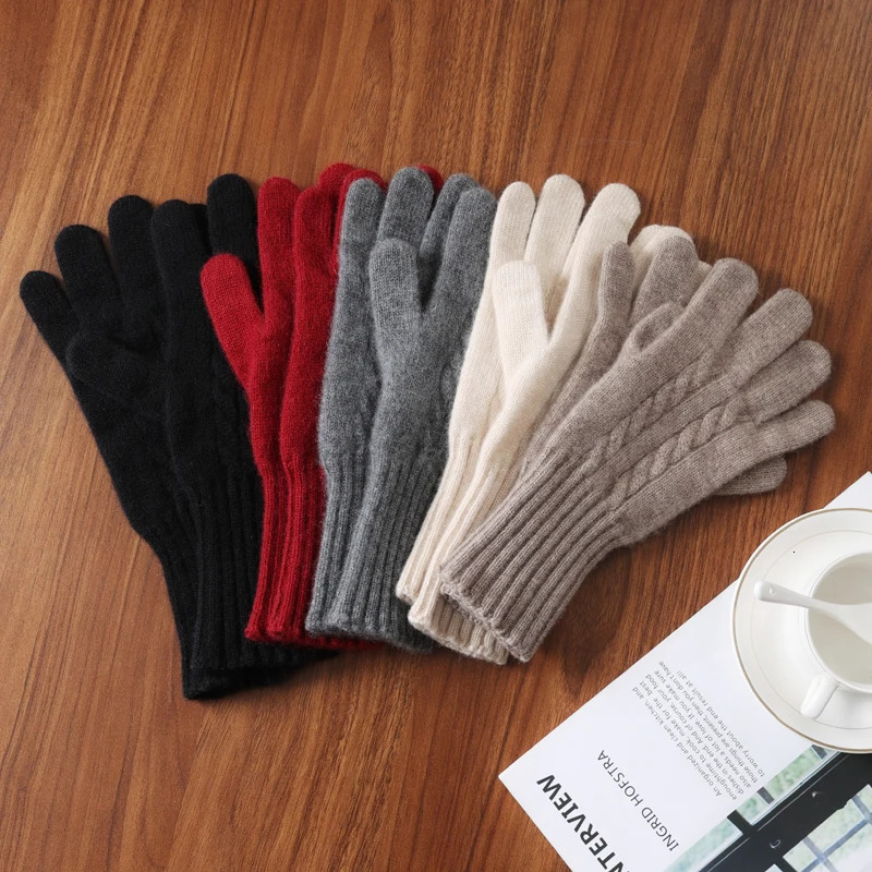 Women 10% Cashmere Gloves Cable Knit Touchscreen Finger Hole Winter Autumn Warm Wrist Length Classic Gloves Female Mitten 241225ww