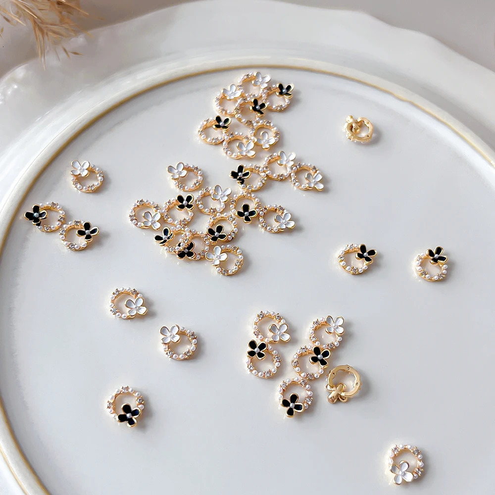 10 Pcs Internet celebrity garland pearl circle nail art jewelry small fragrance flower hollow three-dimensional nail 241225