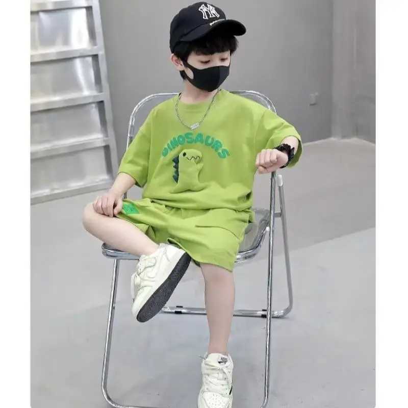 Clothing Sets Children Clothes Set Kid Dinosaur Doll Short Sleeve Tshirt and Shorts Suit Children Fashion Top Bottom 2Pcs Outfits TracksuitsY241225A8K