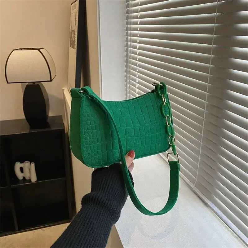 Popular Gentle Temperament Small Square Bag 2024 Autumn Shoulder Handheld Fi Casual Yankee Underarm Small Square BagXJ241225