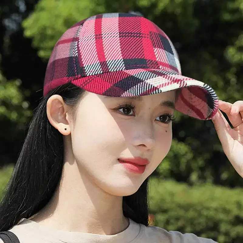 New unisex checkered striped retro baseball cap outdoor sunny casual breathable classic leather hat retro fashion trend W241225