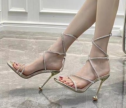 Ddmywed 2023 Summer New Square Head Rhinestone Sandals Slim Heel Open Toe High Heels Crystal Sexy One Line Roman Shoes Female Chinese Brand Shoes F122