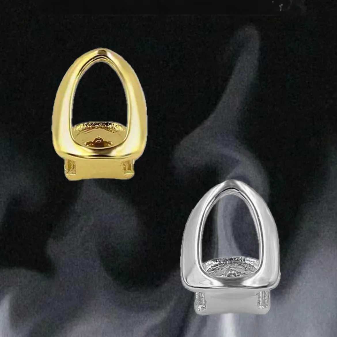 YOUNGX Hip Hop Single Hollow Teeth Grillz For Women Men 14K Gold Plated Tooth Cs Decor Jewelry Party GiftXJ241225