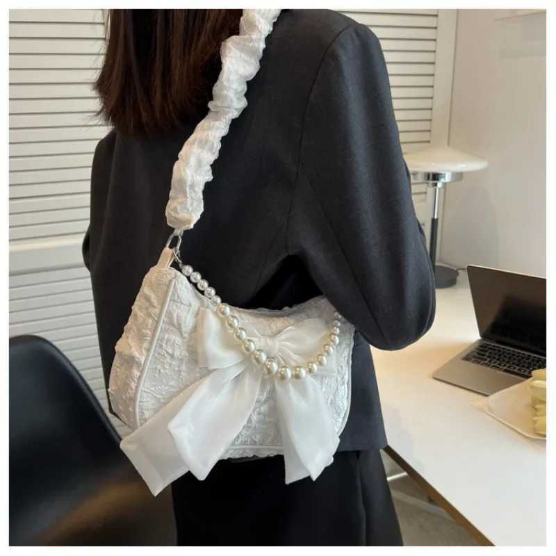 Pearl Female Bag Luxury Designer Handbag Bow Crossbody Bags Fi Canvas Womens 2023 Trend Shoulder Bag Purses XJ250718