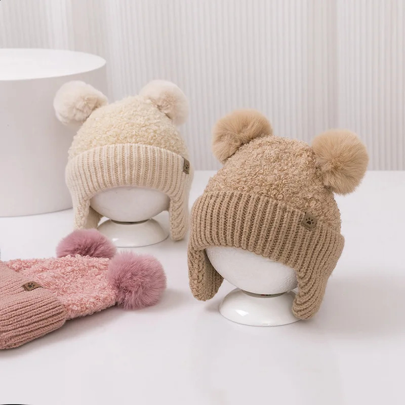 Cute Plush Ball Baby Earmuffs Cap Winter Warm Kids Ear Protection Hat Thicken Velvet Children Ski Bonnet 636M Toddler Beanies 241225