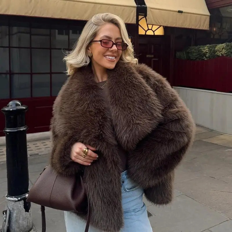 Womens Fashionable Artificial Fur Short Bomber Jacket Chic Solid Long Sleeve Warm Winter Lady High Street Outerwear 241223