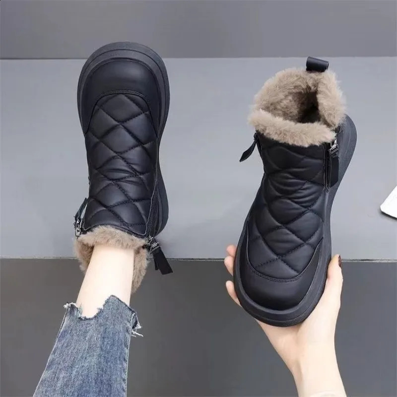 Short Snow Boots 2024 Winter Model with Added Fleece Thickened Waterproof Anti Slip and Warm Womens Short Boots Sneakers241226