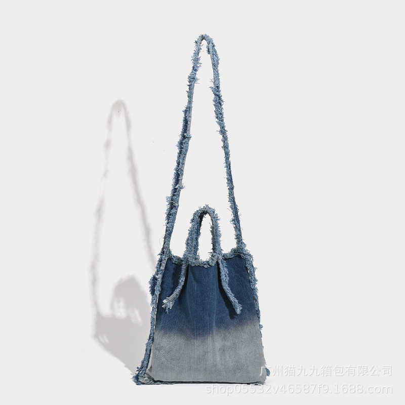 Washed denim bag, wandering style, niche design, crossbody bag, ins casual women's shoulder bag, personalized canvas bag 241215