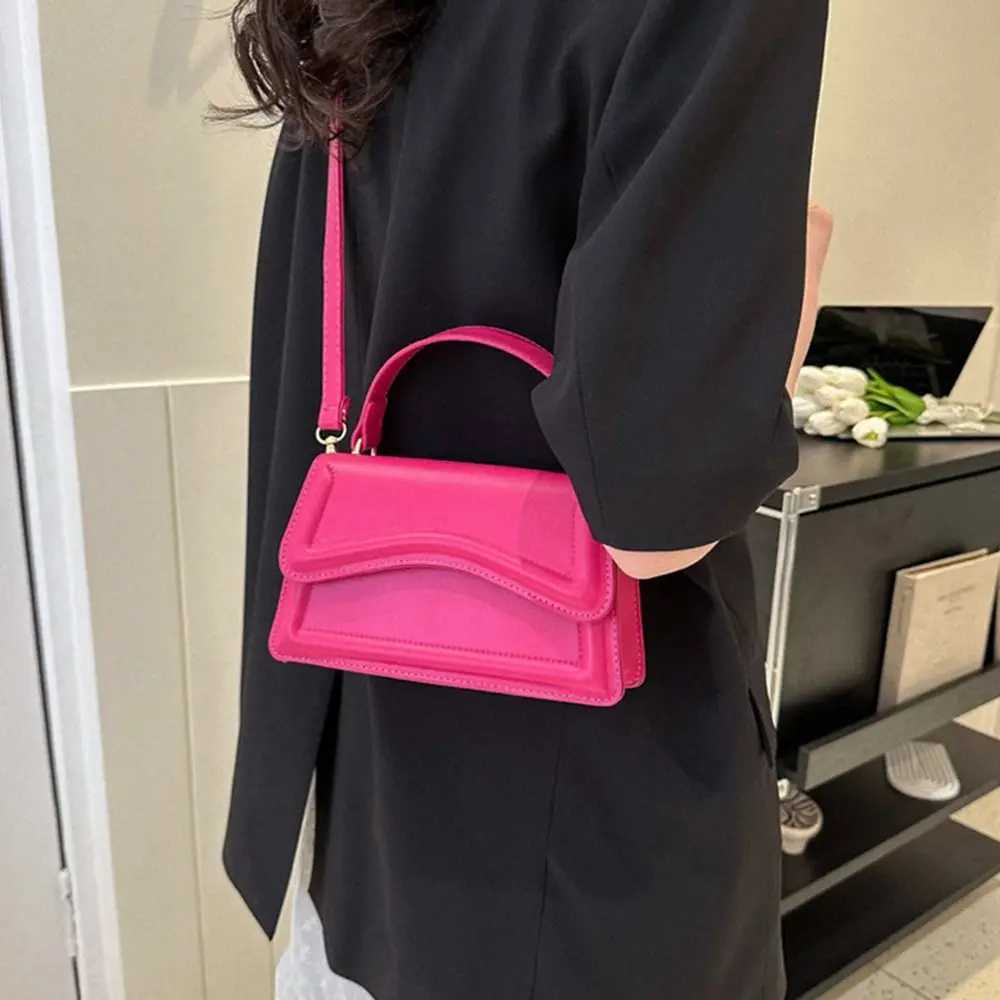 Fi PU Leather Messenger Shoulder Bag Ladies Solid Color Handbags Leisure Stylish Crossbody Bags For Women Shoulder BagXJ241225