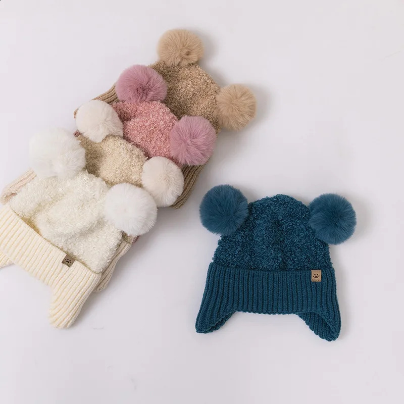 Cute Plush Ball Baby Earmuffs Cap Winter Warm Kids Ear Protection Hat Thicken Velvet Children Ski Bonnet 636M Toddler Beanies 241225