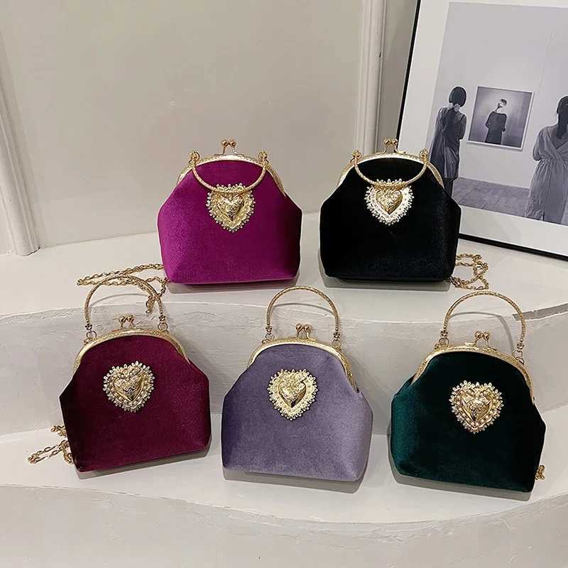High Quality Velvet frame heart-shaped dinner handbag with diamond chain high-quality shoulder and cross body bag fashion hot selling T241225