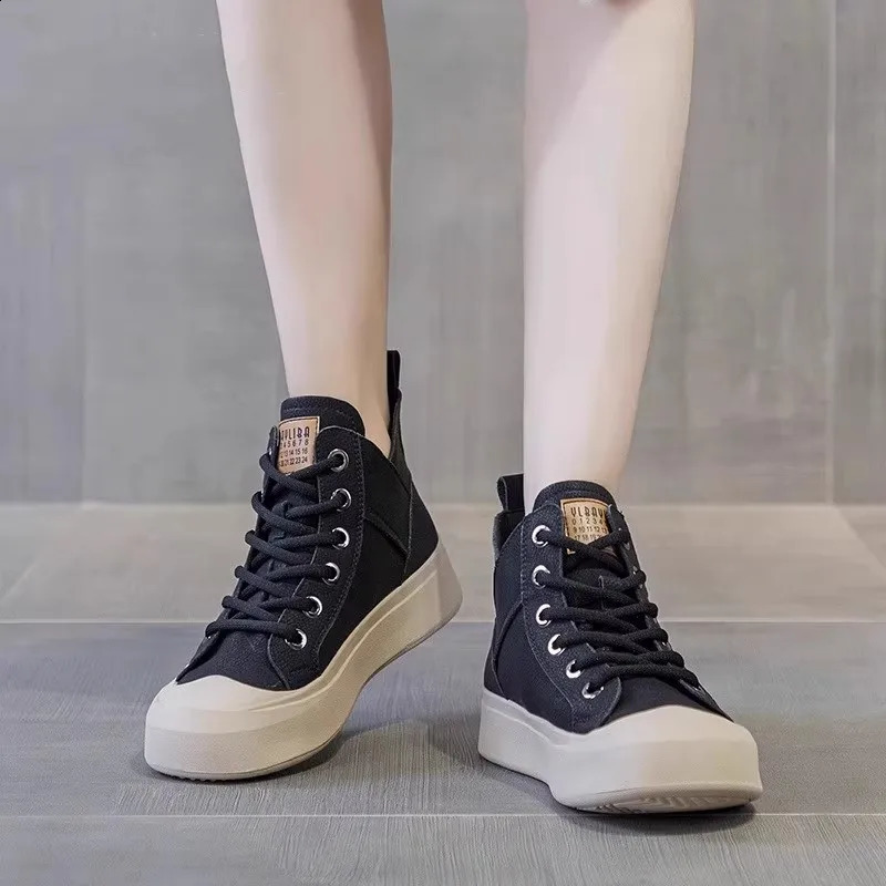 Plus Size Women Real Leather Sneakers Ankle Boots Autumn Winter Elegant Trendy Shoes Casual Sneaker Flat Thick Sole 241226