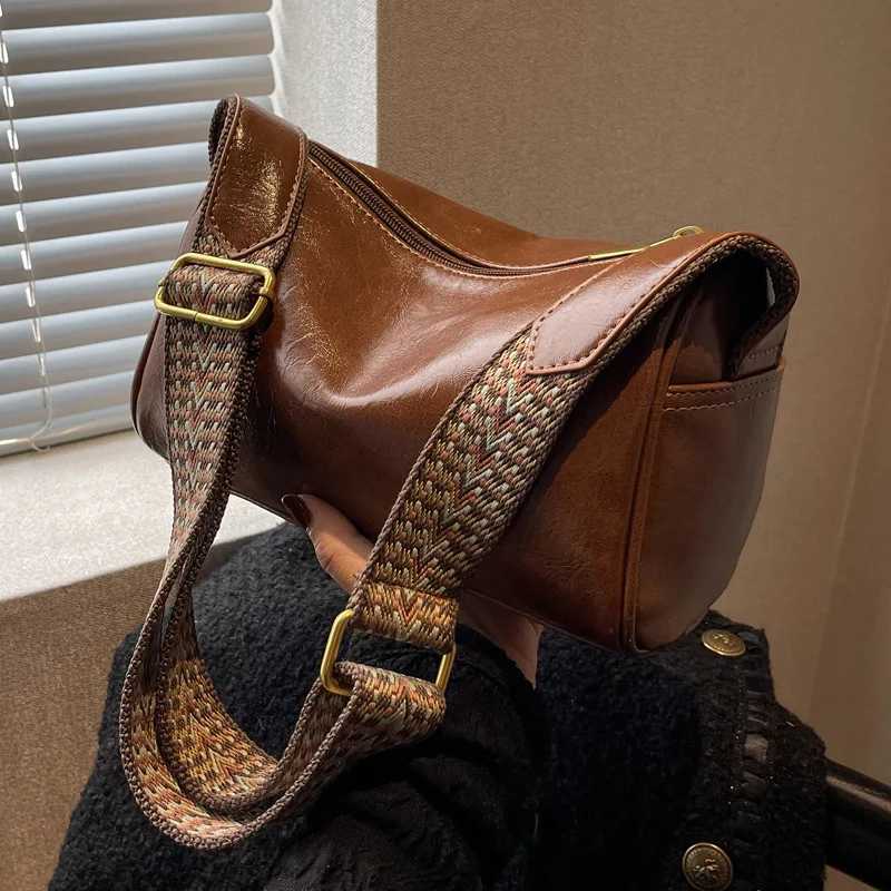 Women Vintage PU Leather Bost Small Handbags and Purse Fi Designer Crossbody Bag Female Casual Travel Pillow Shoulder BagXJ241225