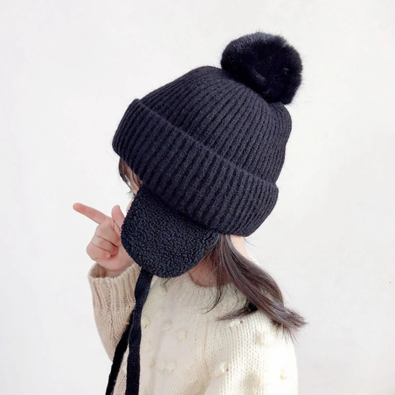 Fur Ball Baby Winter Hat with Earflap Skiing Infant Bonnet Plush Lining Knitted Kids Beanie Children Cap Accessories 26Y 241225