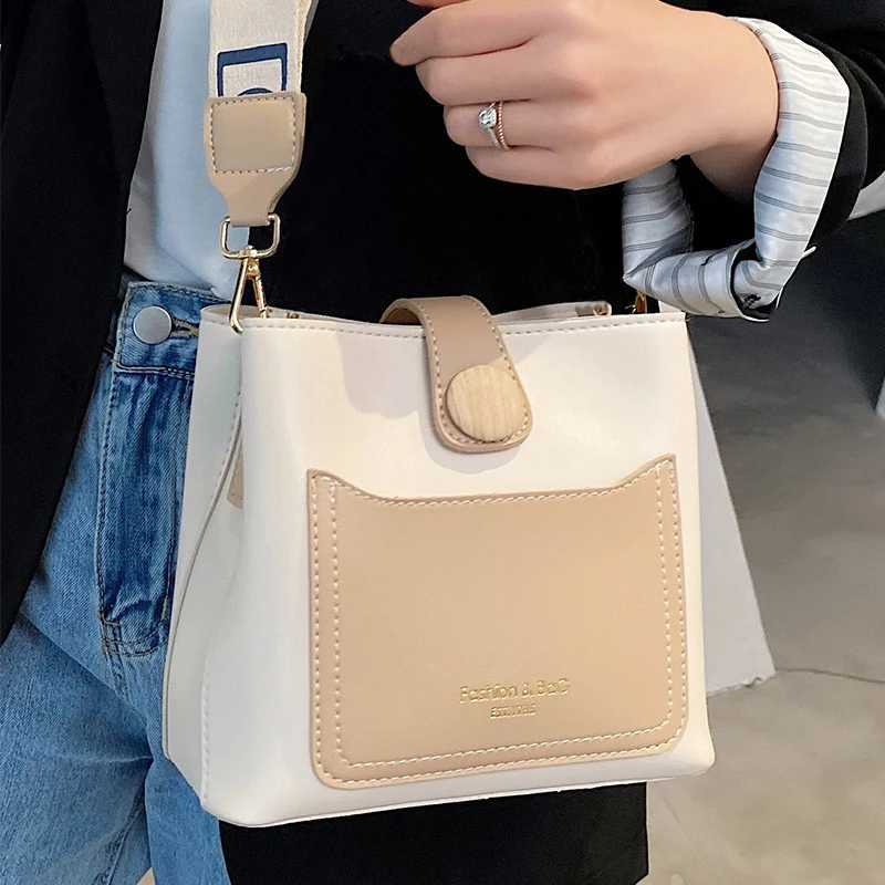 New Fiable PU Ctrasting Color Versatile Magnetic Buckle Zipper WOMENS Shoulder Bag for CommutingXJ241225