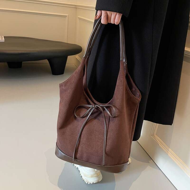 Retro Frosted Large Capacity For Women, New Mirad Texture Shoulder Bag, Niche Bow Commuting Tote Bag