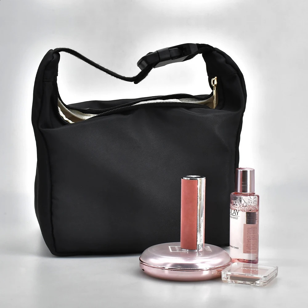 Outdoor Cosmetic Bag Simple Portable Large Capacity Women Makeup Bag Toiletries Organizer Waterproof Female Storage Makeup Cases 241226
