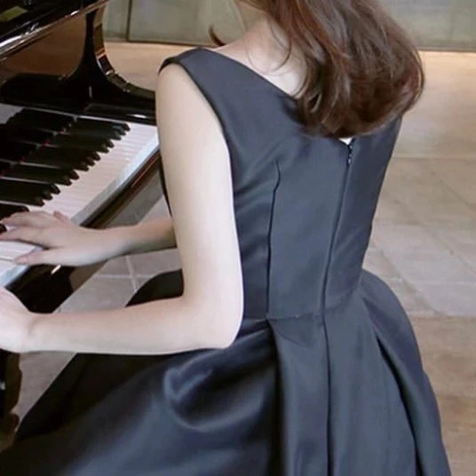 Customized Satin Evening Dresses Sleeveless Long Simple A-Line Formal Party Dress Black Elegant Evening Gowns Vestidos 241223