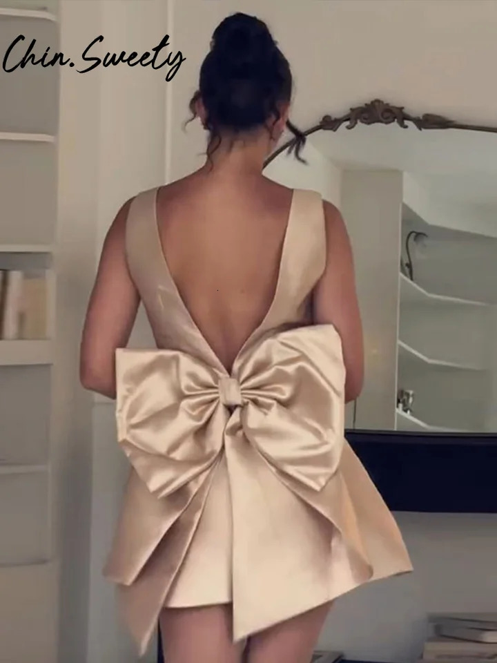 Christmas Big Bow Women Short Dress Sexy Sleeveless Backless Zippers Female Dresses 2025 Spring Party Evening Lady Cocktail Robe 241223