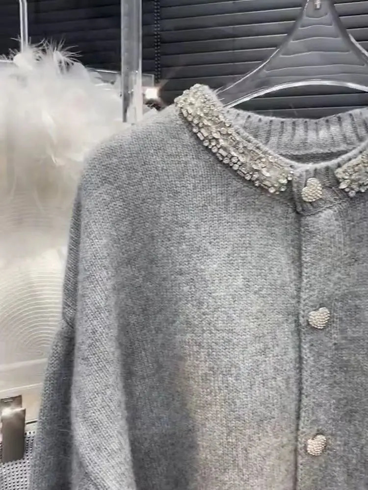 Sweaters for Women Heavy Diamond Knitted Cardigan Grey Tops Winter Clothes Pull Femme Love Jacket Feminino 241225