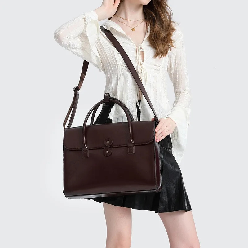 laptop handbag Womens briefcase 14 inches for advanced sense protective case storage leather flat bag lawyer bag 241225