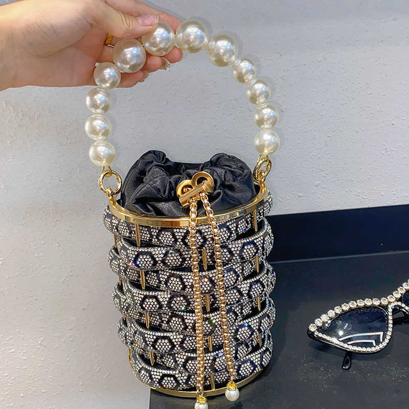 Shiny Rhinestone Metal Chain Evening Bags Vegetable Basket Bucket Bag Irregular Hollow Pearl Hand Held Crossbody Purses 241226