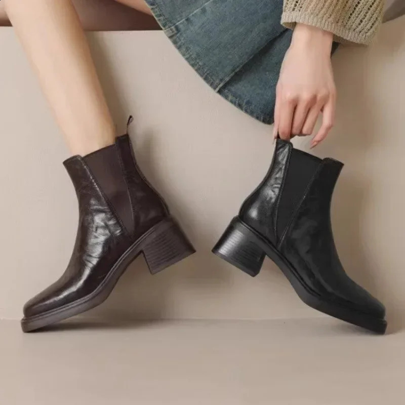 Fashion Solid Color Womens Boots Square Toe Nude Boots Versatile Professional Casual Short Spring and Autumn 241226