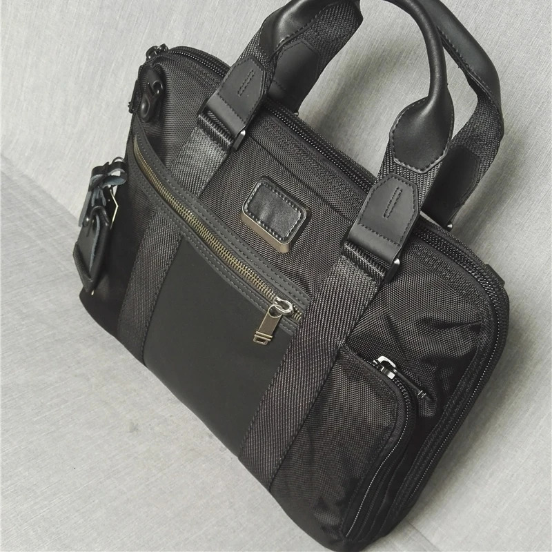 Fashion 14 inch Laptop Briefcase Business Handbag For Men Large Capacity Mens Briefcase 241225