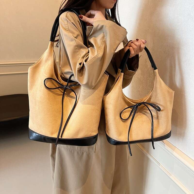 Retro Frosted Large Capacity For Women, New Mirad Texture Shoulder Bag, Niche Bow Commuting Tote Bag