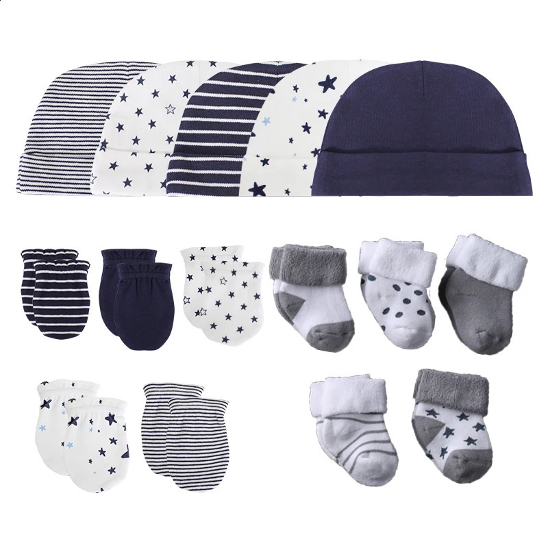 born HatGlovesSocks Set For Baby Boy Girl Cotton Fall Casual Pography Props Soft Headwear Infant Nightcap Winter Fashion 241225