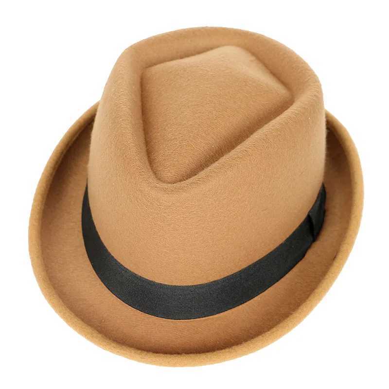 Classic Fedoras Mens Hat Fashion Autumn 2024 Solid Winter Short sleeved Fedora Jazz Top Hat Womens Black Gentleman Felt C W241225