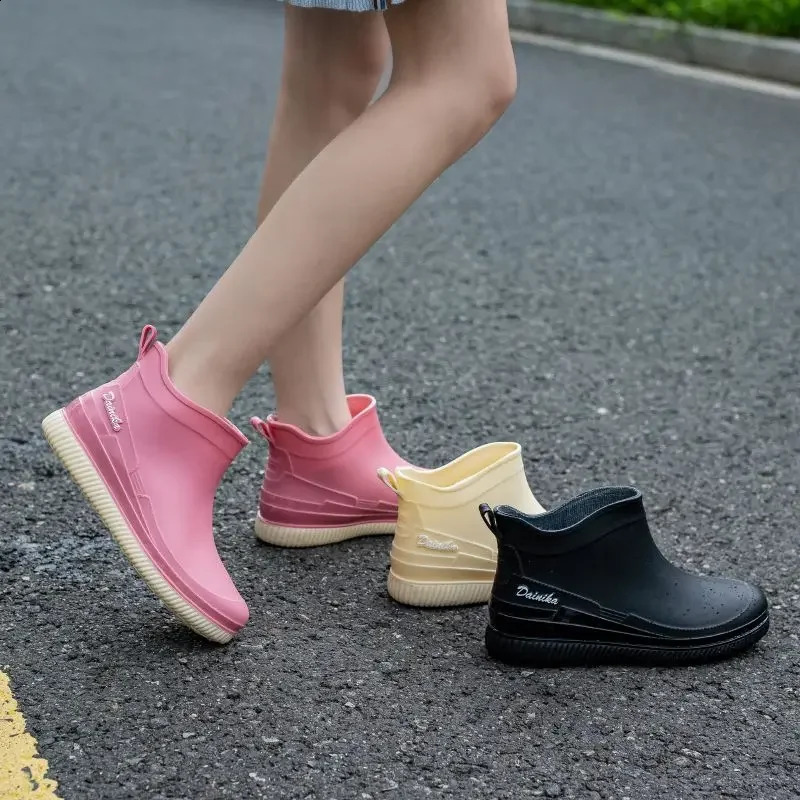 Rain Boots Womens Fashion Rubber Shoes Non-slip Wear-resistant Outdoor Trendy Water Shoes Work Shoes Camping Rubber Boots 241226