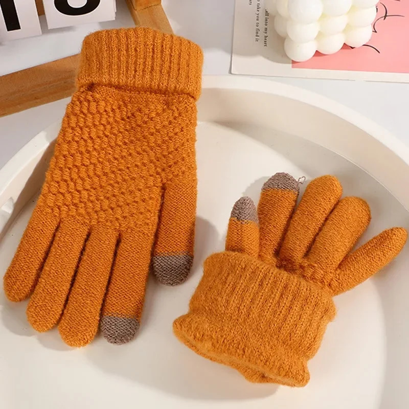 Knitted Woolen Five Finger Gloves Autumn Winter Plush Pineapple Patterned Cold-proof Slide The Screen Riding Warm Wool Mittens 241226