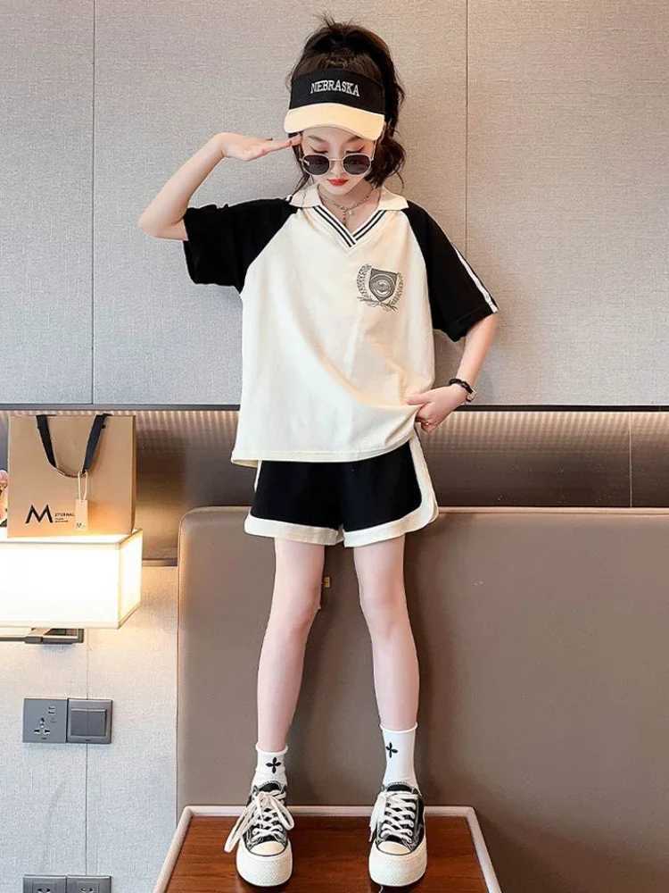 Clothing Sets Summer Clothes Set for Children Girls Fashion V Neck T-shirts and Shorts 2pcs Suit Teenage Lapel Top Bottom Outfits TracksuitsY241225MRQ