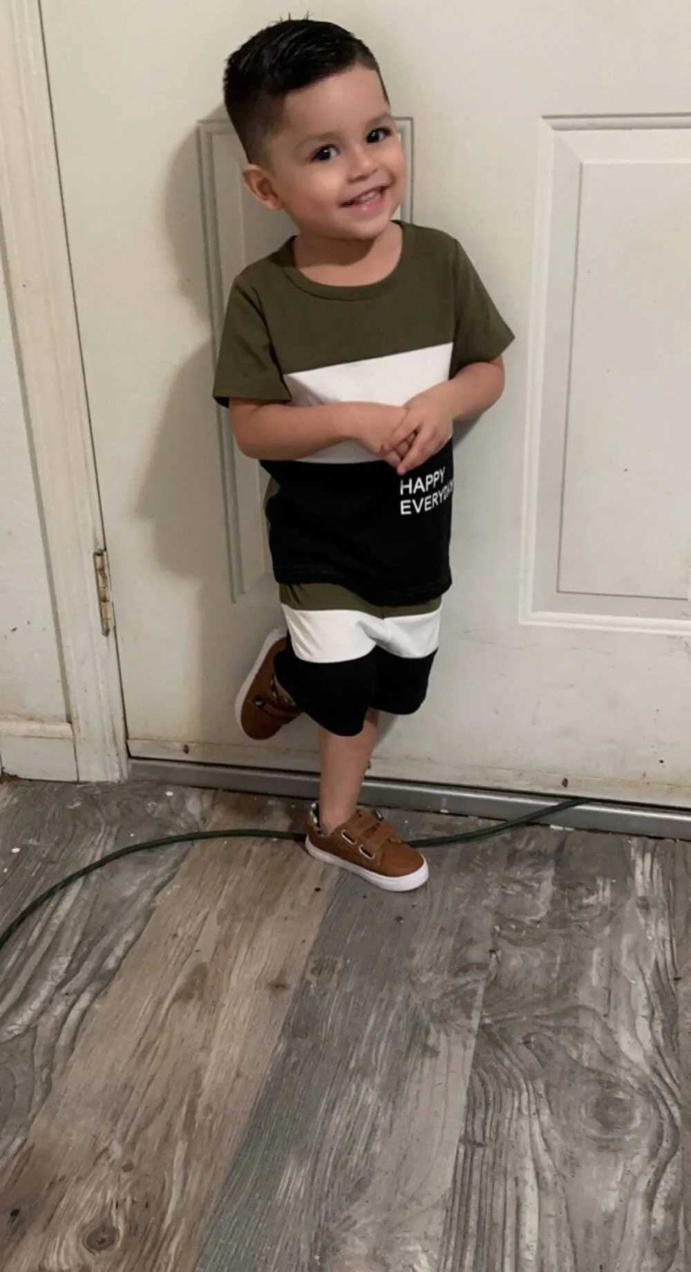 Clothing Sets Kukitty New Summer Kids Baby Boy Clothes Set Casual Short Sleeve Patchwork T-shirt Top + Short Pants Toddler Outfits for BoysY241225N8DJ