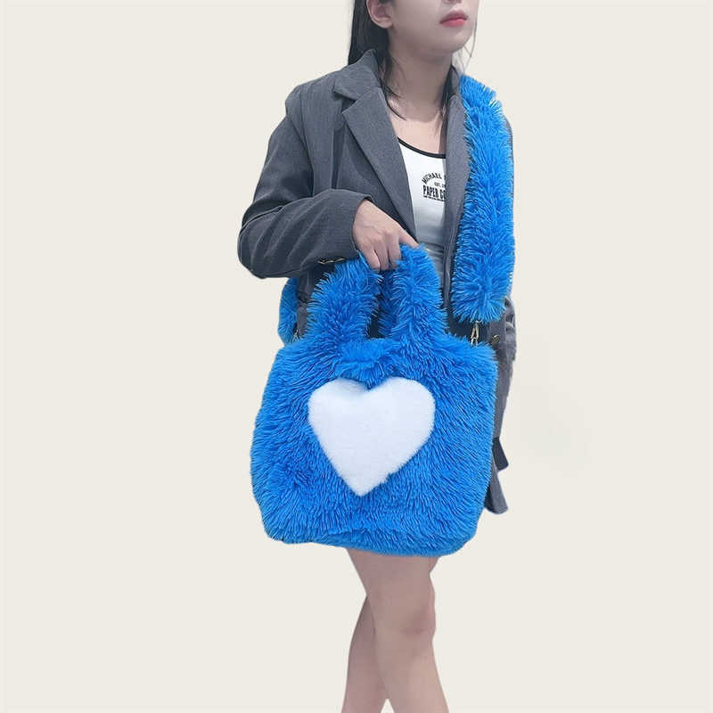 Hairy Bag Women's Heart Pattern Large Capacity Plush Tote Bag Internet Celebrity Casual Shoulder Bag 241215