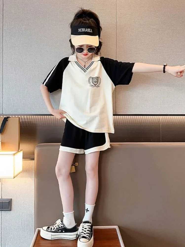 Clothing Sets Summer Clothes Set for Children Girls Fashion V Neck T-shirts and Shorts 2pcs Suit Teenage Lapel Top Bottom Outfits TracksuitsY241225MRQ