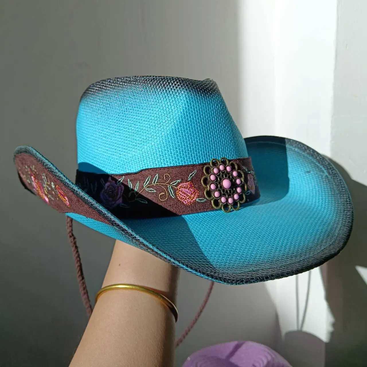 2024 Blue Lake New Western Cowboy Hat Summer Outdoor Travel Beach Sun Hat Mens and Womens Retro Gentleman Cowboy Jazz W241225