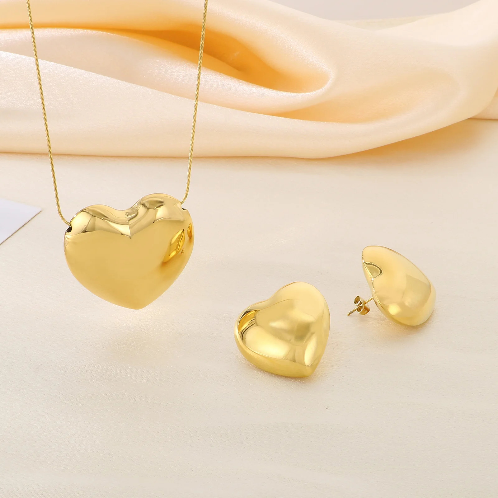 VDELKAT Heart-shaped Stainless Steel Sets For Women Creative Necklace Earrings Three-dimensional Pendant Jewelry Silver Color 241226