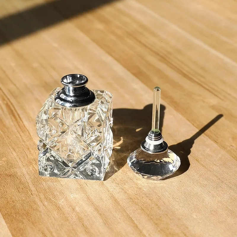 2/10pcs 3ML Essential Oil Bottle Crystal Glass Bottles With Glass Dropper Stick Attar Oil Perfume Fragrance Container Bottles 241225