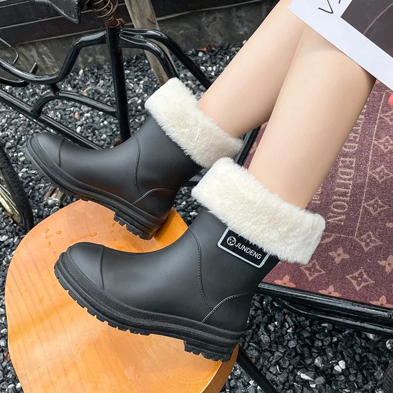 Mid-tube Rain Boots for Women Fashionable Water Shoes for Outer Wear Non-slip Adult Rain Boots Camping Fishing Shoes 241226