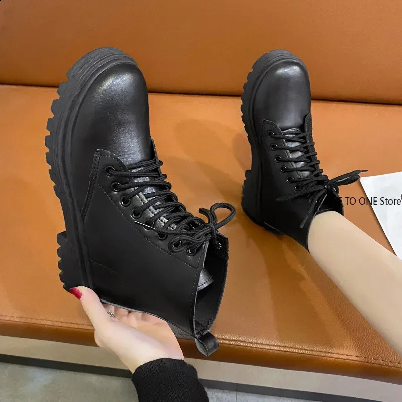 Women Ankle Boots Autumn Woman Fashion British Style Black Casual PU Dress Shoes Female Motorcycle Boots Plus Size 43 241226