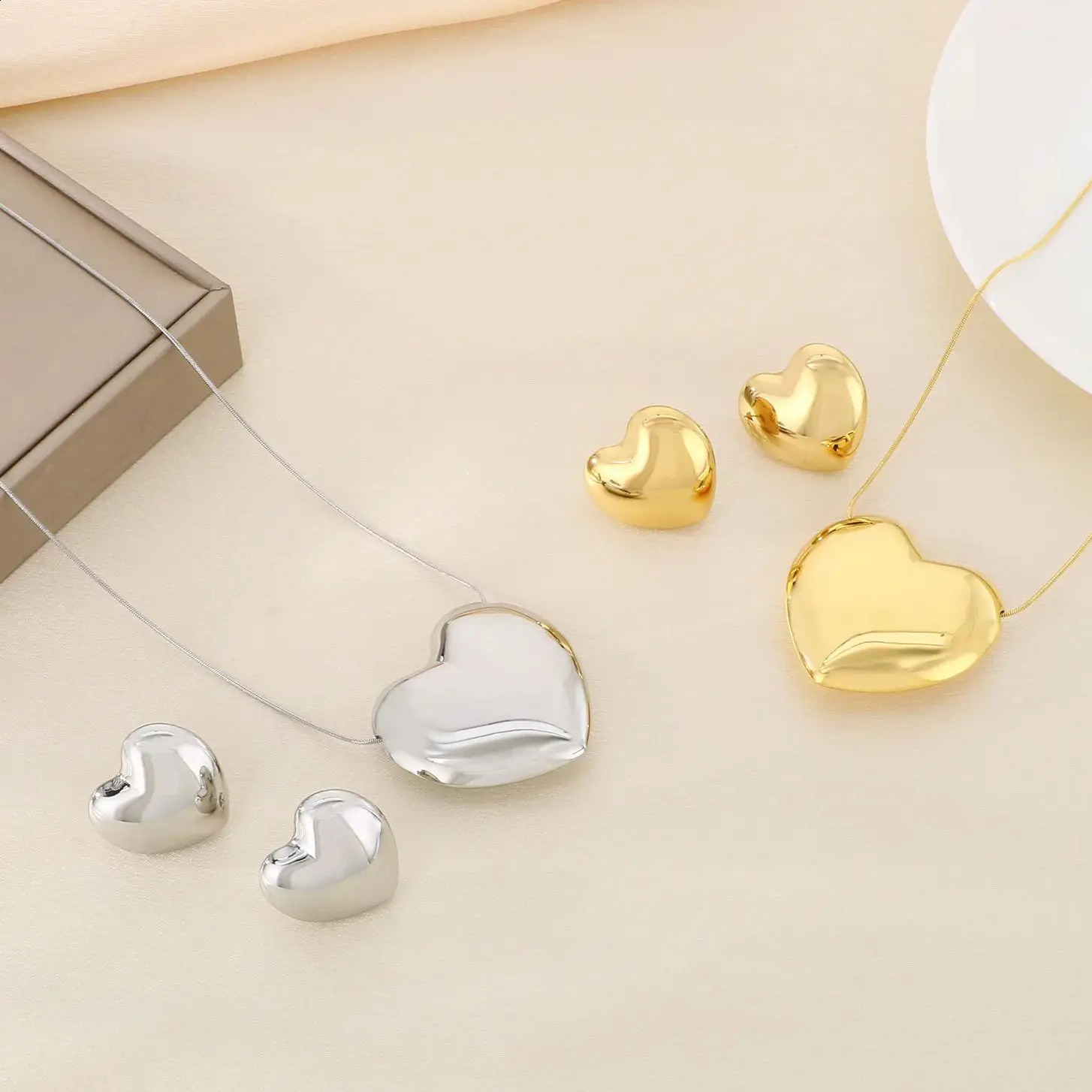 VDELKAT Heart-shaped Stainless Steel Sets For Women Creative Necklace Earrings Three-dimensional Pendant Jewelry Silver Color 241226